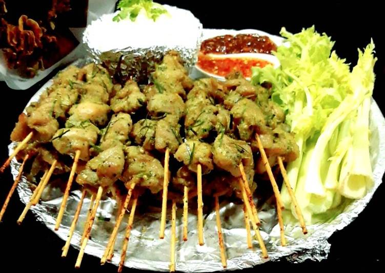 ไก่ปิ้งไก่ย่างซอสพริกแกงเขียวหวาน Grilled Chicken Green Curry