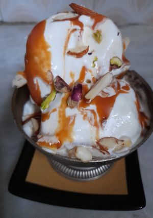 A picture of Salted caramel ice cream 😋❤.