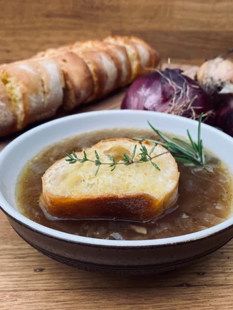Easy Steps to Prepare Recipes Vegan French Onion Soup 🌱 (&amp; vegan garlic bread 🥖) the Perfect So Delicious.