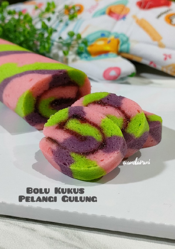 Foto resep Bolu Kukus Pelangi Gulung (takaran sendok)