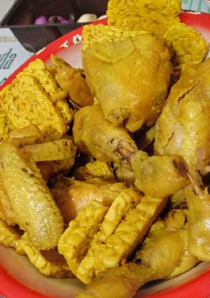 Foto resep Ayam tempe ungkep bumbu kuning