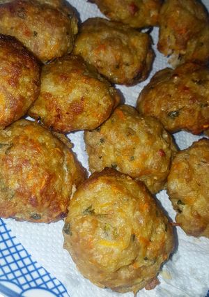 O poză a rețetei Chifteluțe la cuptor.