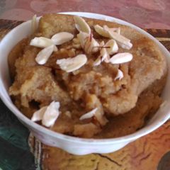 A picture of Wheat flour and semolina halwa.