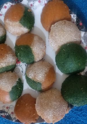ट्री कलर इडली (Tricolour idli recipe in Hindi) रेसिपी मुख्य फोटो