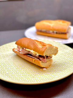 Una foto de Bocata de salchichas