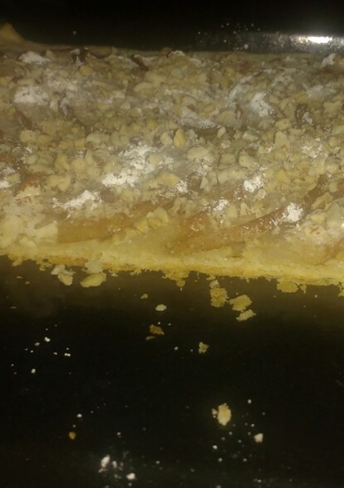 Una foto de Hojaldrada de peras (hojaldre rápido)
