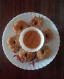Instant Vada/ Rava Vada/ Suji Vada/ Semolina Vada with Tomato Peanut Chutney