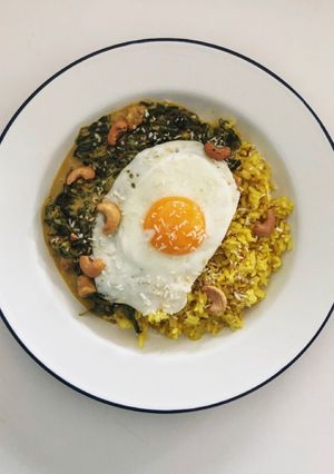 A picture of Spinach Curry.