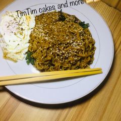 A picture of TimTim's special noodles.