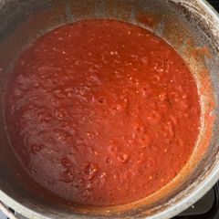 A picture of Tomato Pie pizza Sauce.