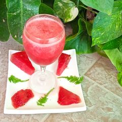 A picture of Watermelon mojito.