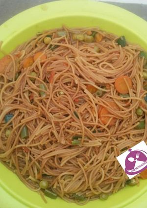 A picture of Fried spaghetti.