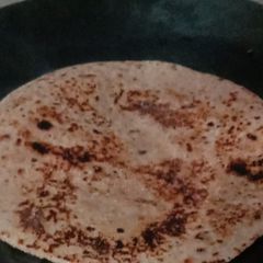 A picture of Ajwain parantha.