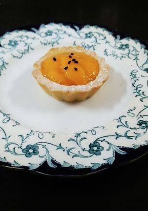 A picture of Mango lassi tarts.