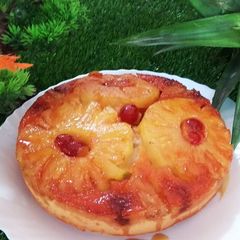 A picture of Eggless pineapple upside down cake.