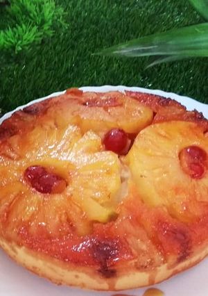 A picture of Eggless pineapple upside down cake.