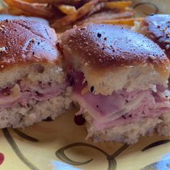 A picture of Hawaiian Ham and Cheese Sliders.