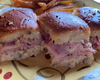 The New Way Prepare Recipe Hawaiian Ham and Cheese Sliders Savory Delicious