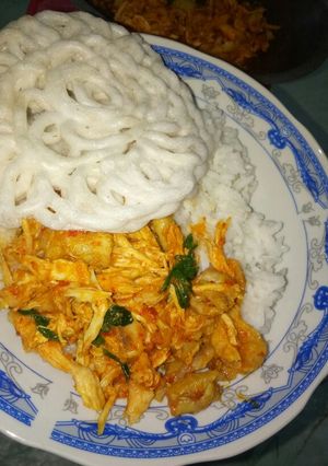 Foto resep Ayam Suwir Kemangi Pedas