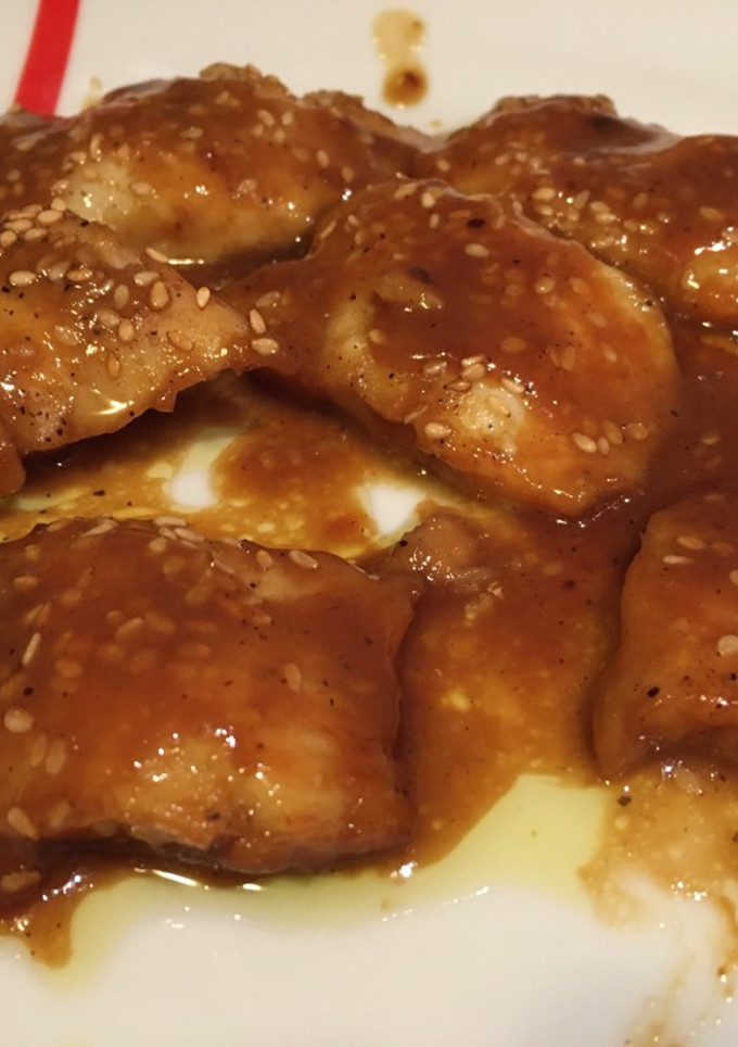 Una foto de Merluza con salsa de soja, mostaza y miel