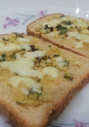A picture of Garlic bread.