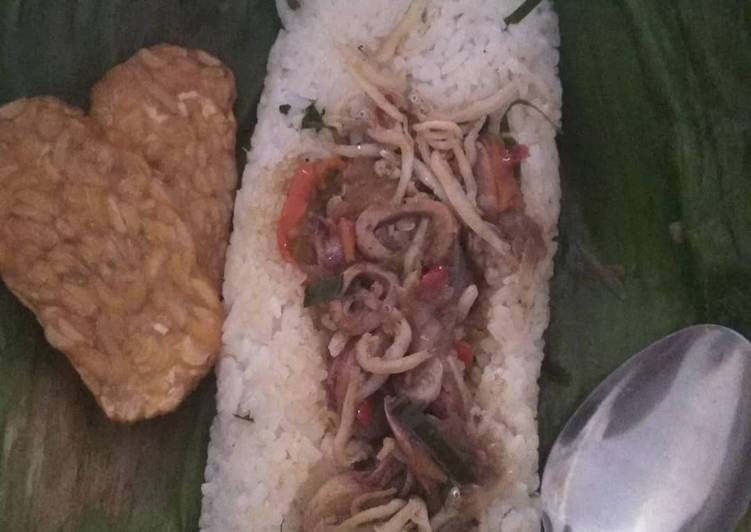 Nasi Bakar Cumi Teri