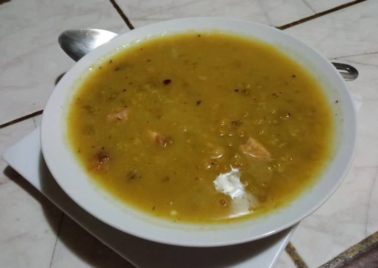 Sopa de arvejas