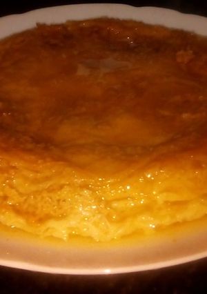 Una foto de Flan Casero en micro