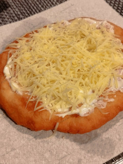Kovászos lángos gluténmentesen recept fotója