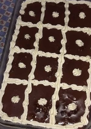 Una foto de Postre bomba de chocolate...😂😁