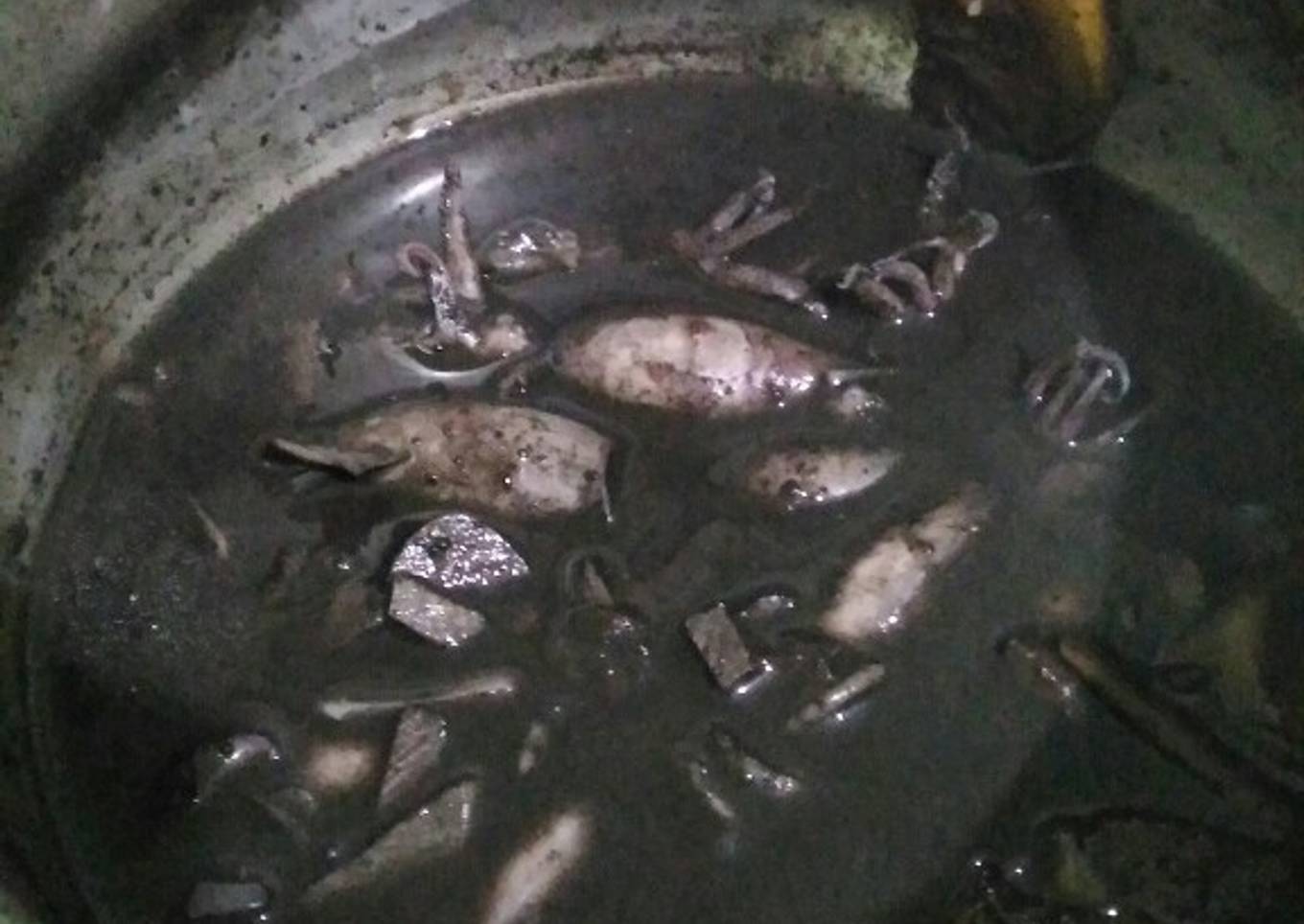 Cumi dengan bumbu sayur asam