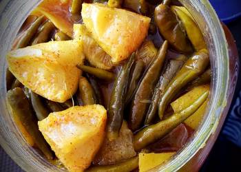 How to Recipe Perfect Lemon chilli quick pickle