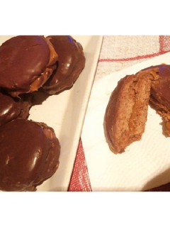 Una foto de Alfajores de chocolate. 🍫