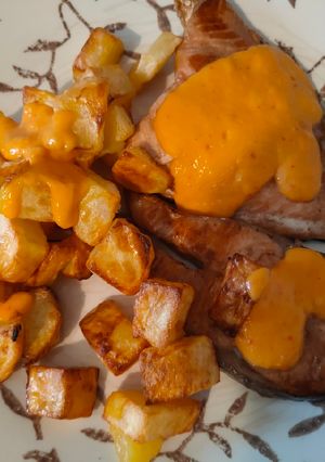 Una foto de Salmón con salsa de mango