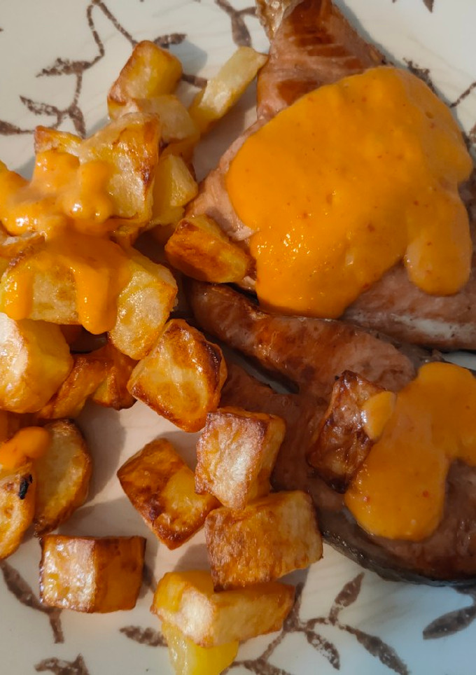 Una foto de Salmón con salsa de mango