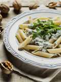 Dinkelnudeln mit Gorgonzola-Walnuss-Sauce - laktosefrei