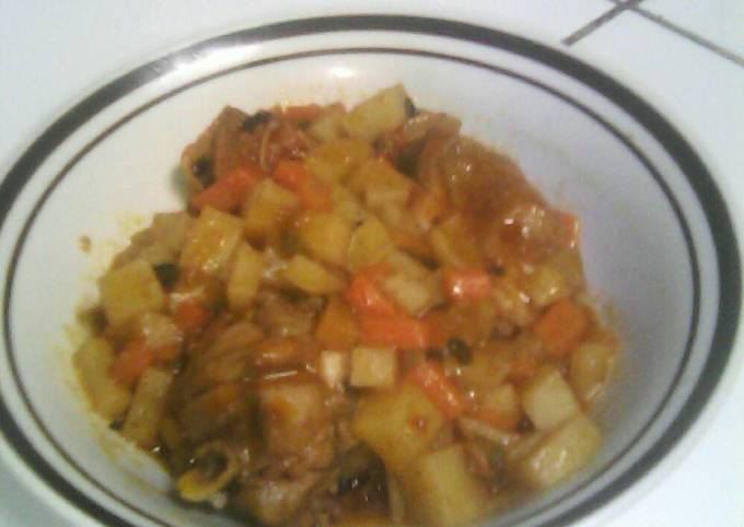 Estofado de pollo con verduras Receta de Moises dismark navarette molina-  Cookpad
