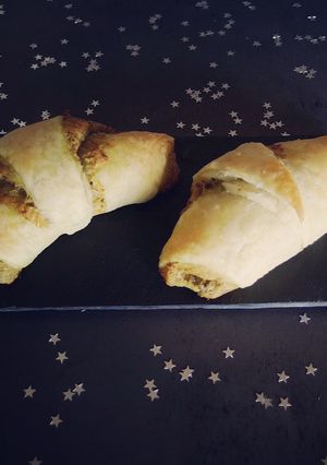 Une photo de Croissants apéritifs au jambon fumé, chèvre et pesto