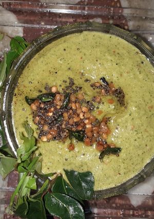 கருவேப்பிலை சட்னி (Karuveppilai Chutney recipe in tamil) செய்முறை முக்கிய புகைப்படம்