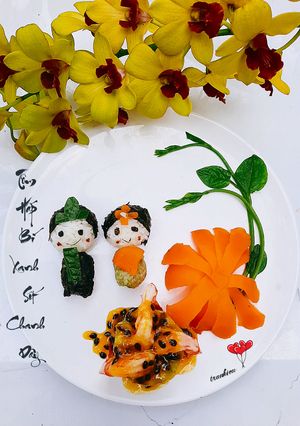 Hình của món Tôm hấp bí xanh sốt chanh leo.
