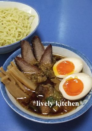 A picture of Easy! Restaurant-Style Double Broth Tsukemen.