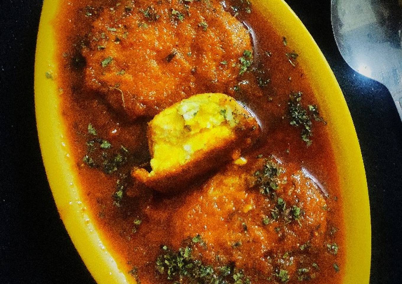 Eggs Pakoda in Gravy