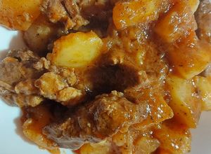 Foto principal de Estofado de carne con patatas