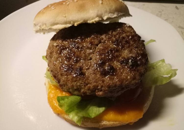 Step-by-Step Guide to Prepare Favorite Pork and beef cheese burger alla Fluffy