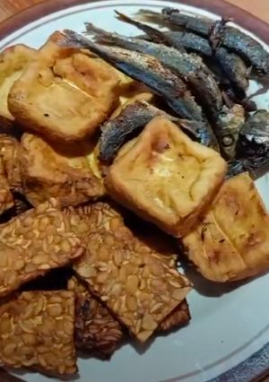 Foto resep Tahu tempe & ikan asin goreng