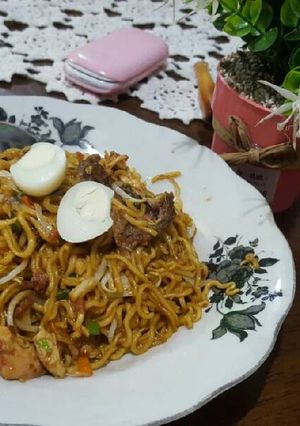 Foto resep Mie goreng spesial (mie lombok)