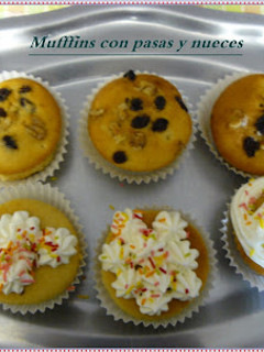 Una foto de Muffins con nueces y pasas
