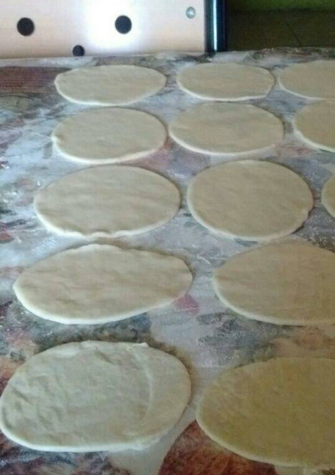 Una foto de Masa para empanadas "al horno"😎👌