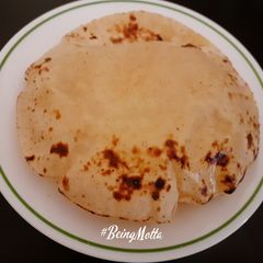 A picture of Phulka Roti.