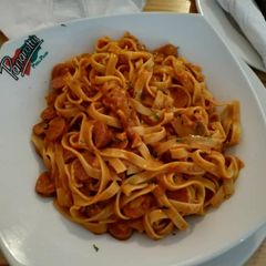 A picture of Pasta with sausages.